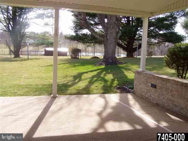 636 Nottingham Way Red Lion, PA 17356 - Photo 20 of 25 Gallery Image 20