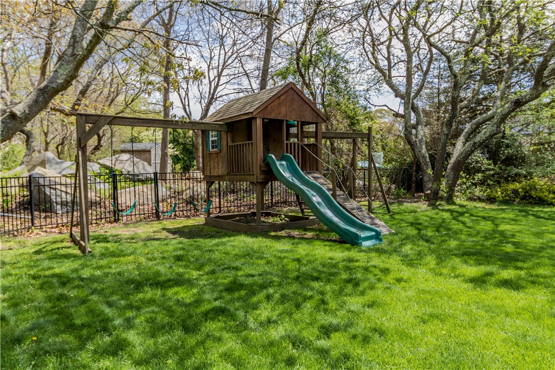 230 Weathervane Road South Kingstown, RI 02879 - Photo 3 of 24