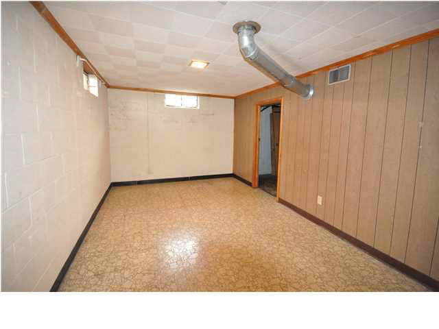 842 Cherokee Road Henderson, KY 42420 - Photo 13 of 15 Gallery Image 13