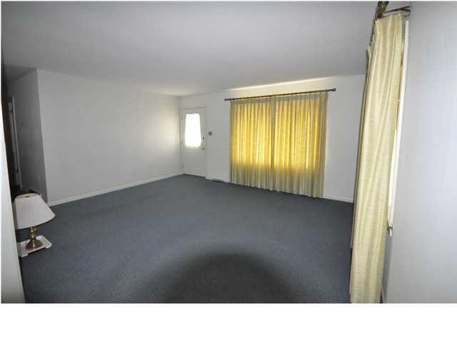 842 Cherokee Road Henderson, KY 42420 - Photo 3 of 15 Gallery Image 3