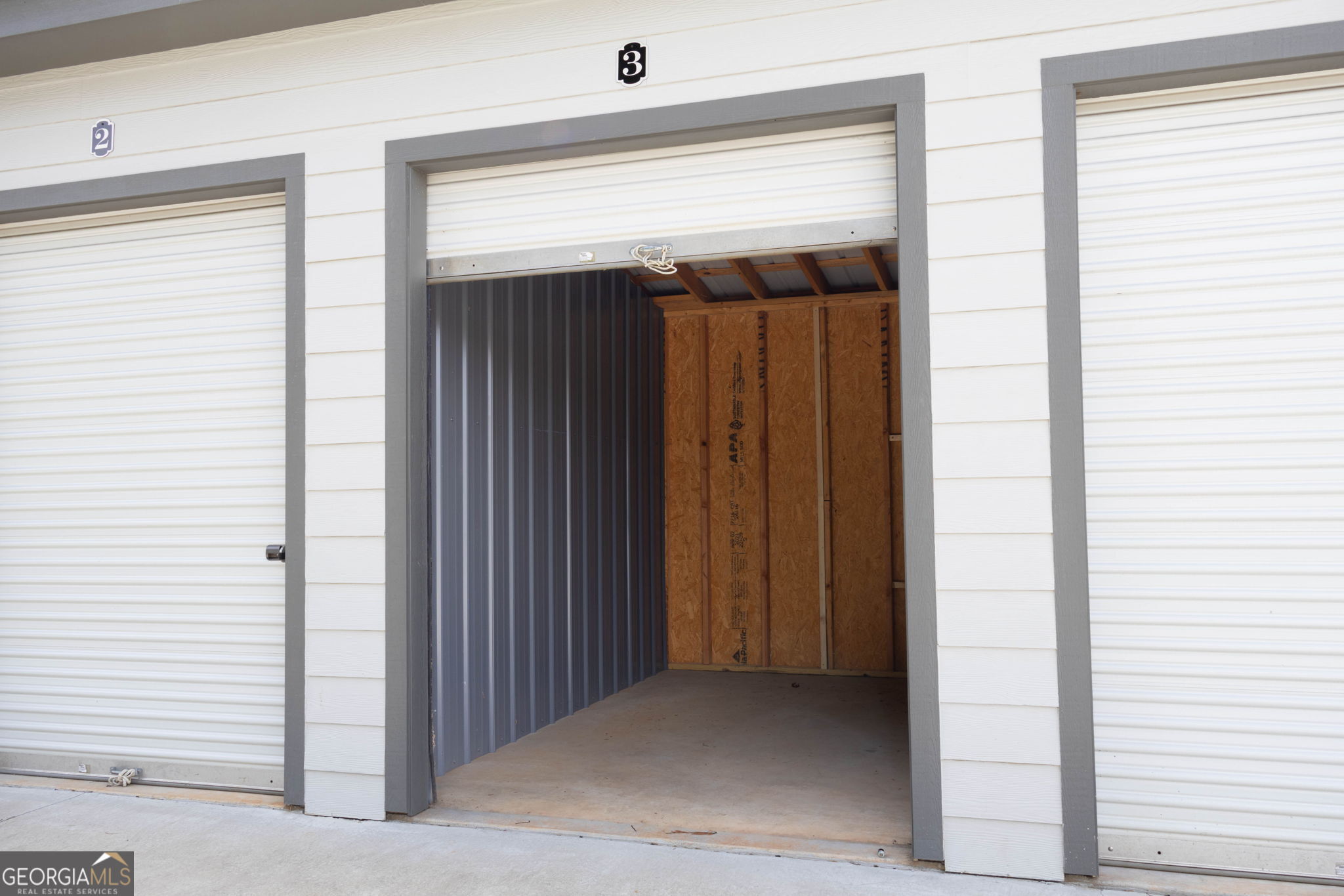 212 Old Clarkesville Mill Road, Unit C Clarkesville, GA 30523 - Photo 44 of 55 a view of a elevator