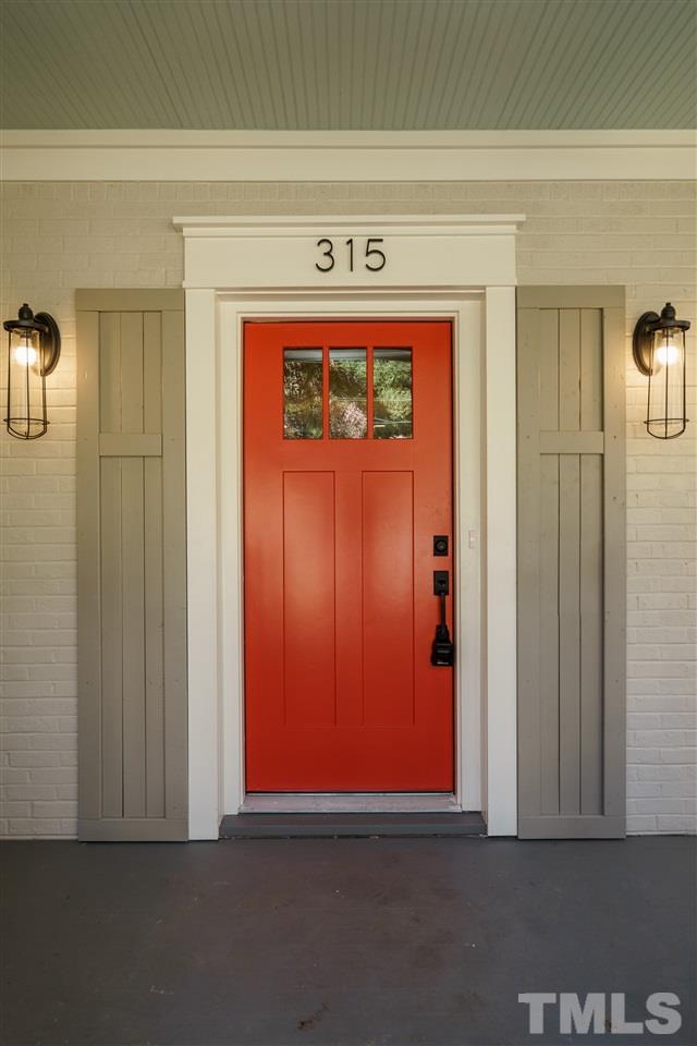 315 Glen Valley Road Raleigh, NC 27609 - Photo 3 of 25 Gallery Image 3