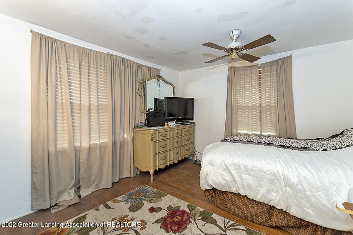 1710 Osborn Road Lansing, MI 48915 - Photo 8 of 20 11