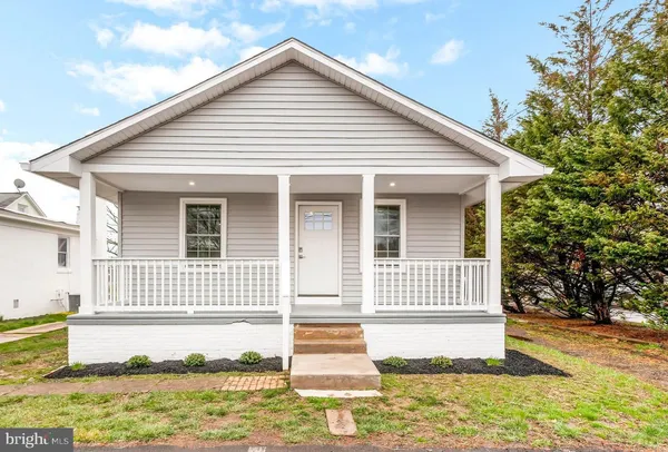$2,500 | 557 Durham Road, Newtown, PA 18940