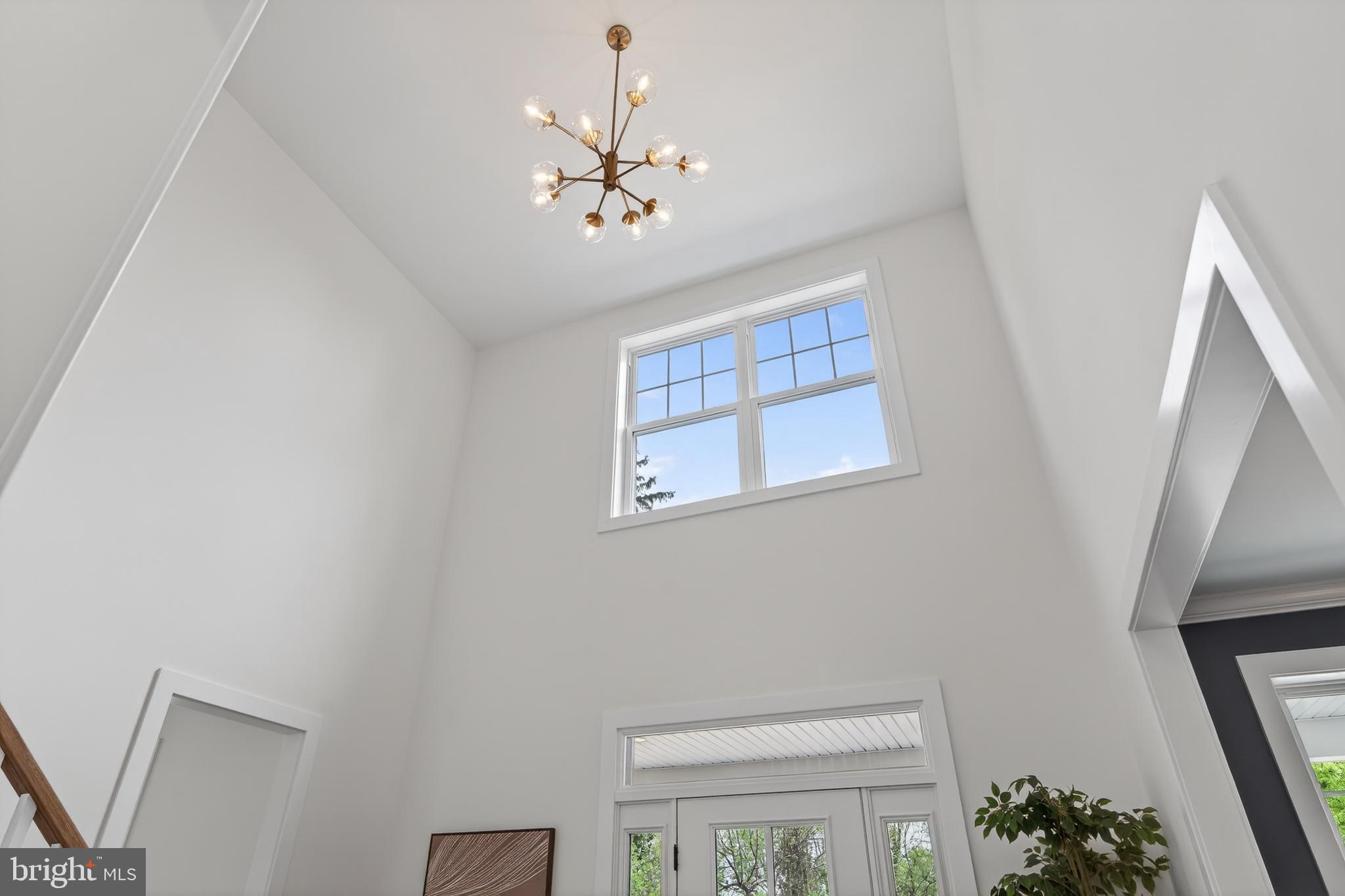 13 Rhoads Lane Media, PA 19063 - Photo 9 of 67 a view of a livingroom with a window