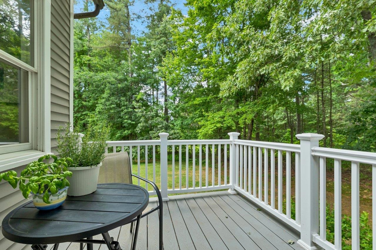 80 Cherry Hollow Road Nashua, NH 03062 - Photo 48 of 55