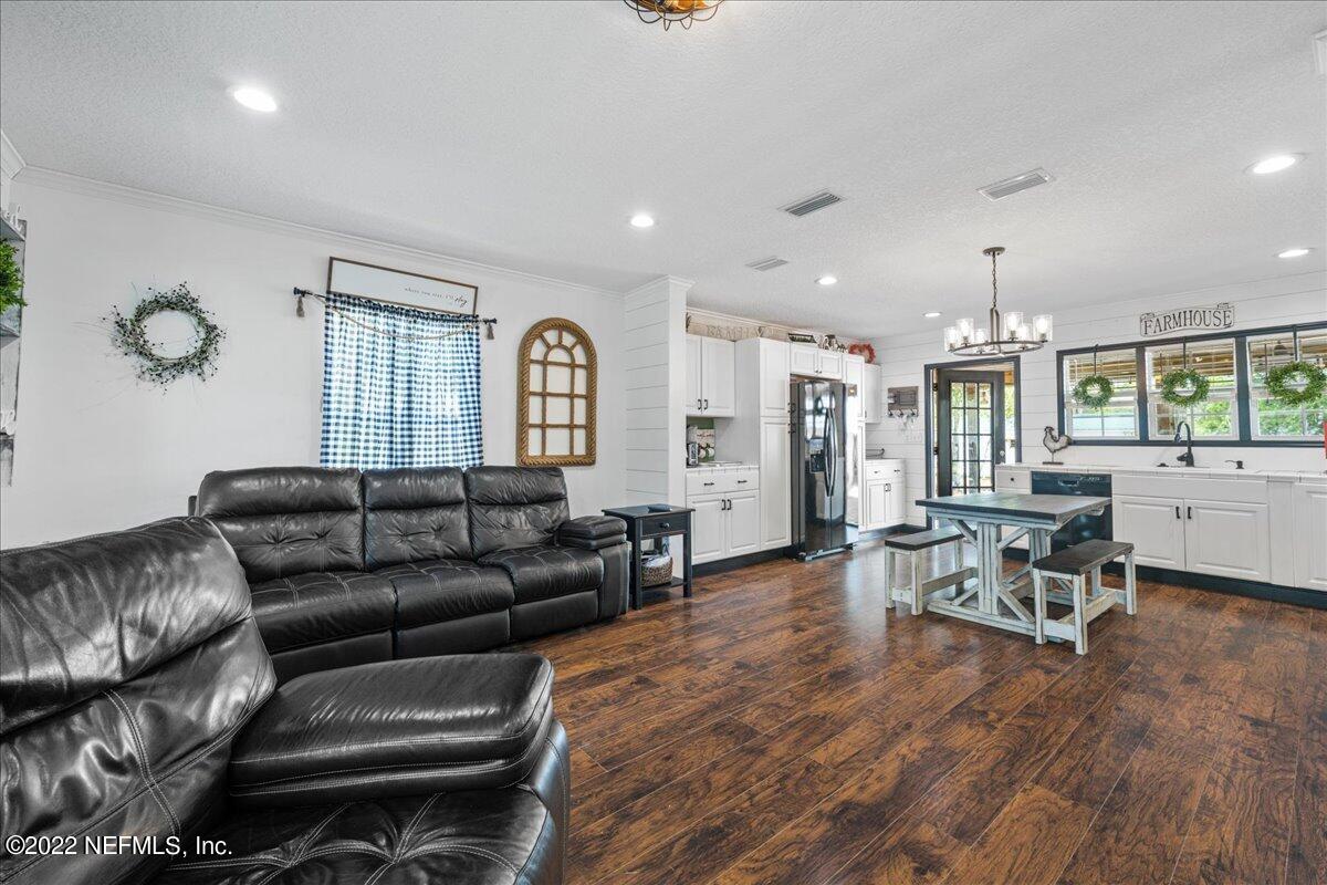 3875 Rancho Road Jacksonville, FL 32221 - Photo 6 of 39 05-Z72_3177