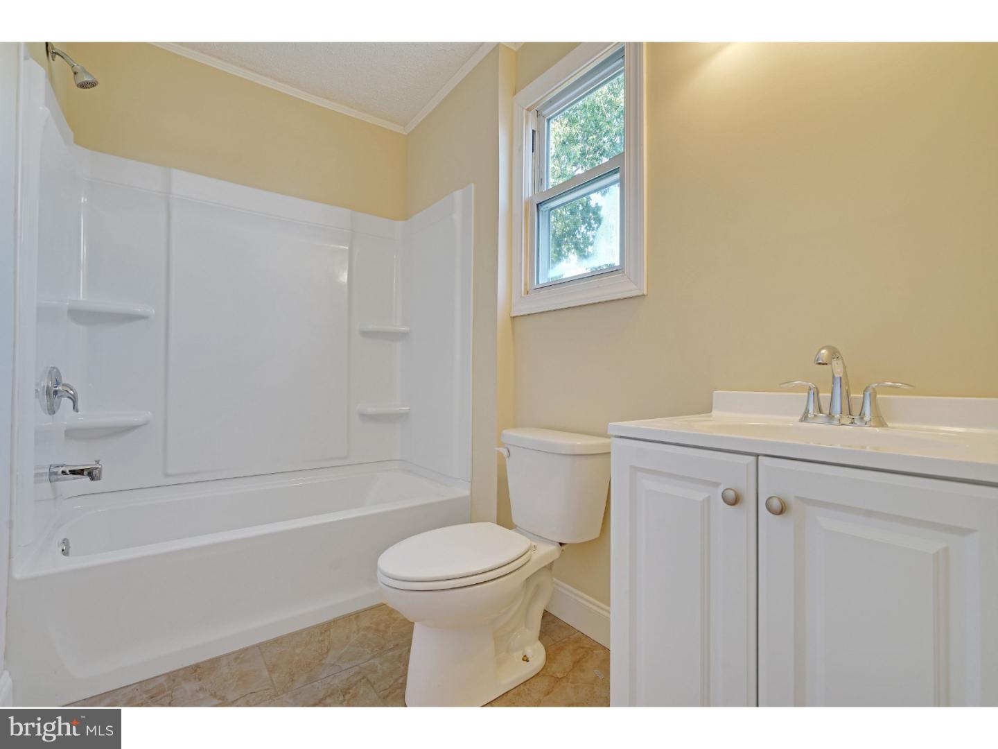 219 Regency Road Edgewater Park, NJ 08010 - Photo 15 of 20