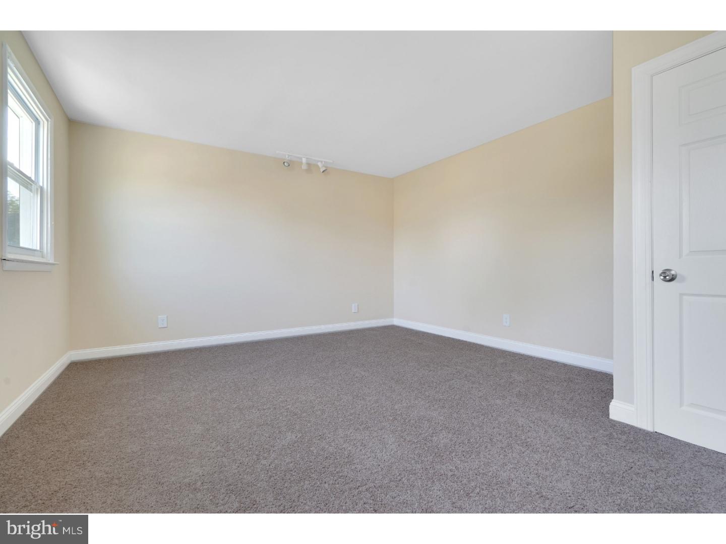 219 Regency Road Edgewater Park, NJ 08010 - Photo 18 of 20