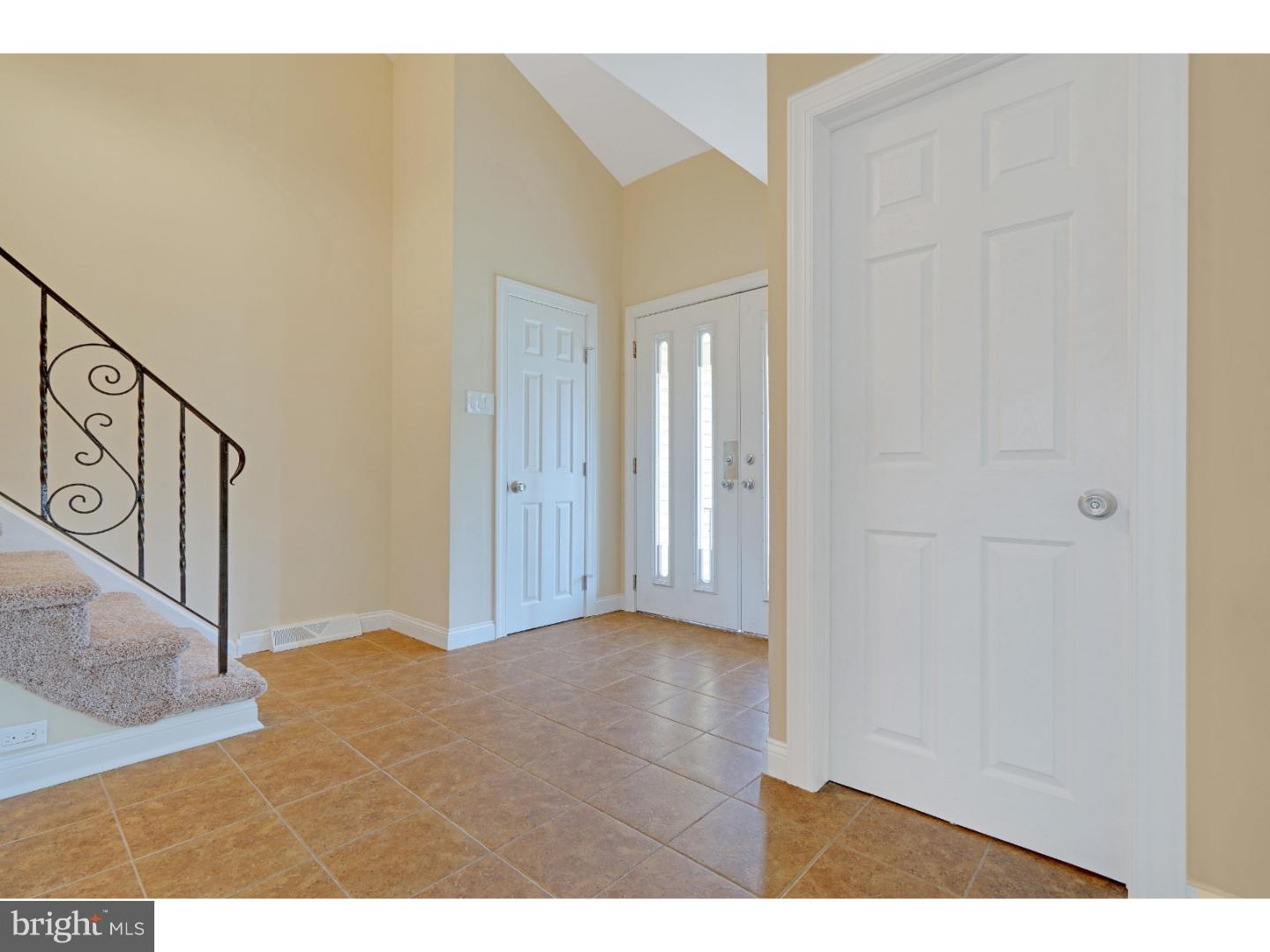 219 Regency Road Edgewater Park, NJ 08010 - Photo 5 of 20