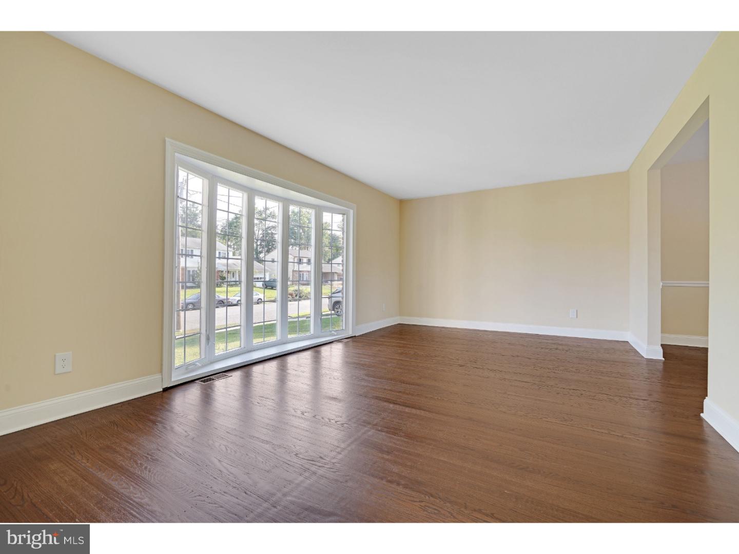 219 Regency Road Edgewater Park, NJ 08010 - Photo 10 of 20