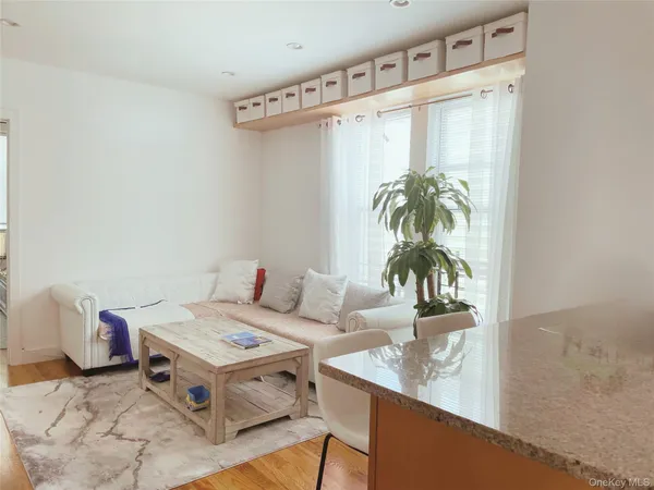 $2,350 | 60-08 Cooper Avenue, Unit 2 | Glendale