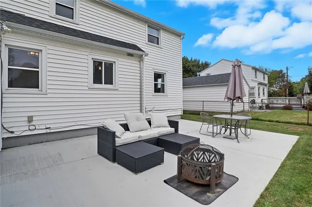 $230,500 | 178 Vinedale Avenue, Irondequoit, NY 14622