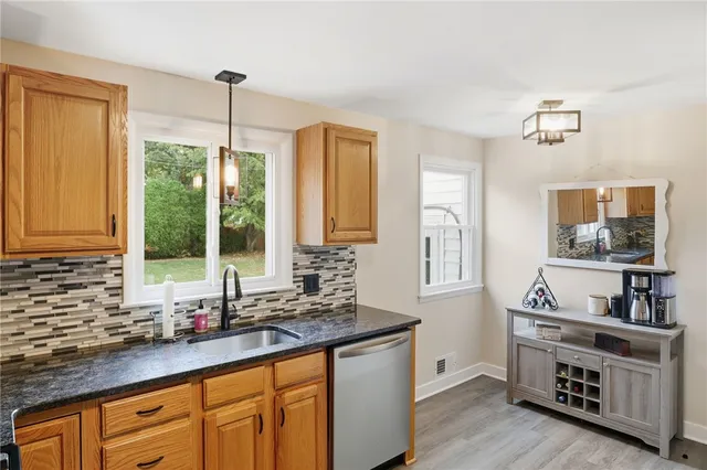 $230,500 | 178 Vinedale Avenue, Irondequoit, NY 14622