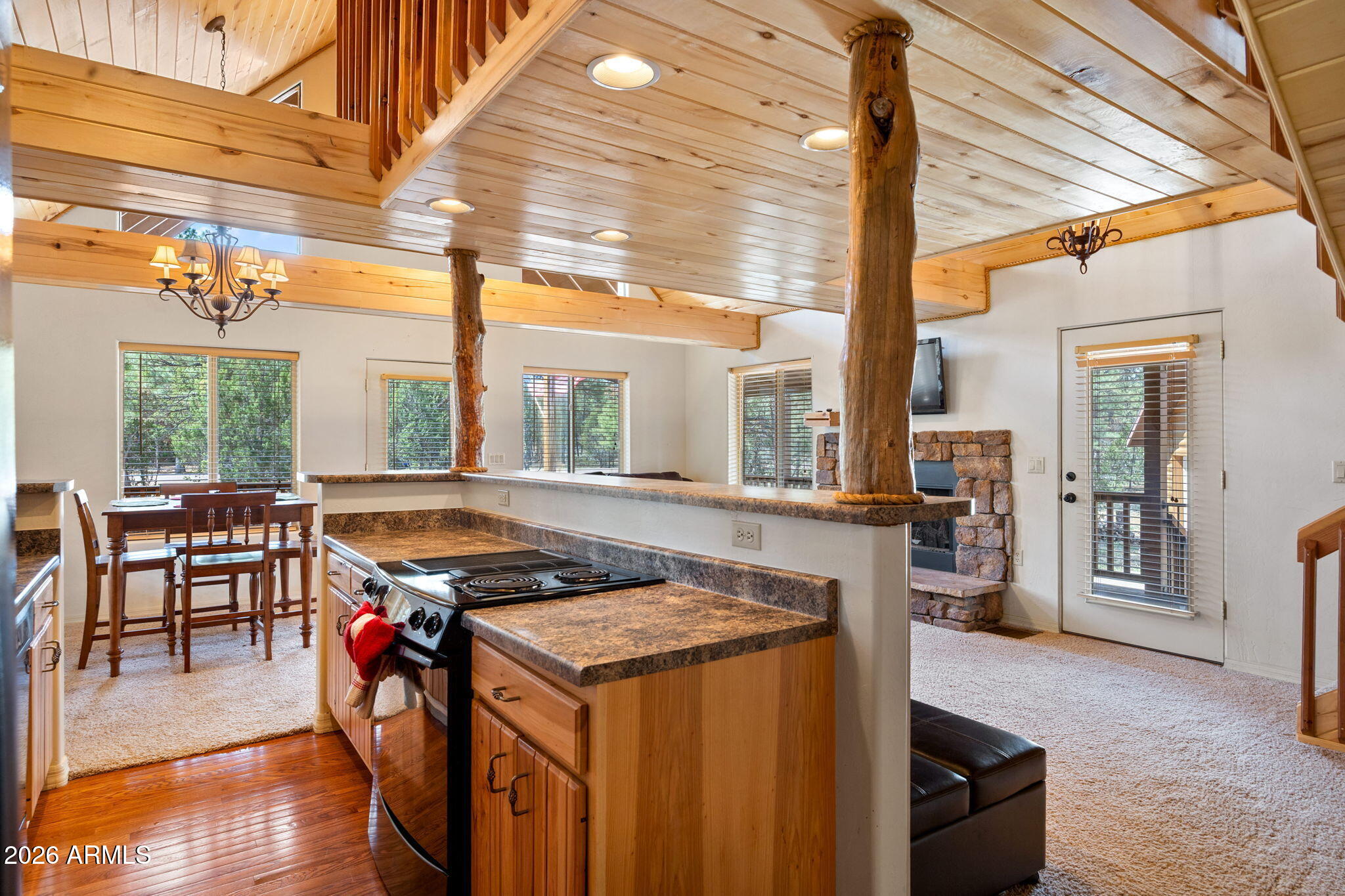 3166 Chevelon Road Overgaard, AZ 85933 - Photo 10 of 41 KITCHEN