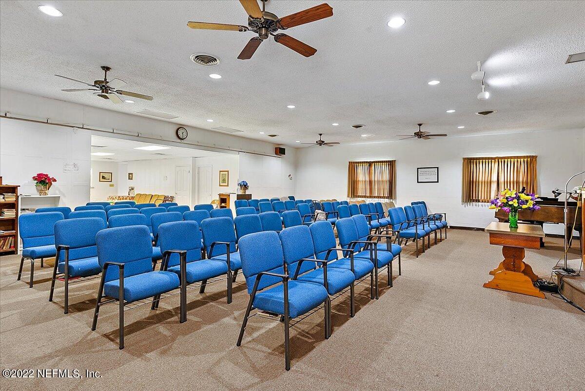 2701 Dean Road Jacksonville, FL 32216 - Photo 7 of 19 2701 Dean 07-Main Meeting Room