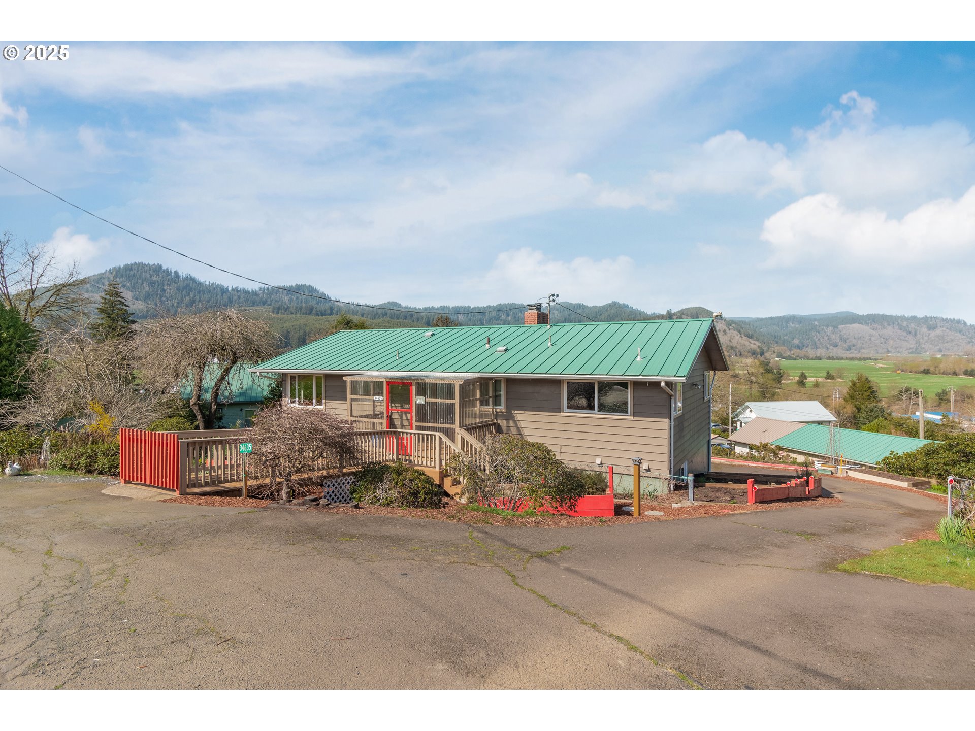 34635 Parkway Drive Cloverdale, OR 97112 - Photo 3 of 34