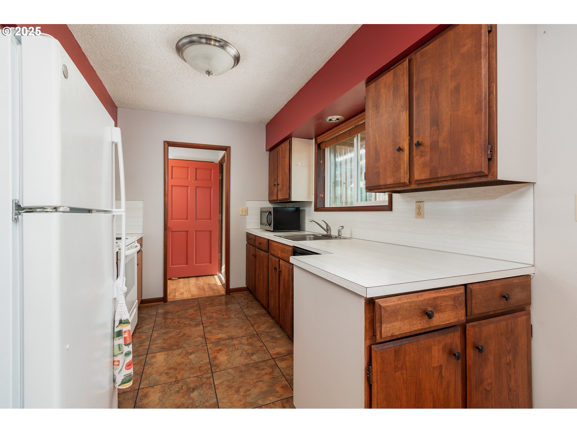 34635 Parkway Drive Cloverdale, OR 97112 - Photo 9 of 34