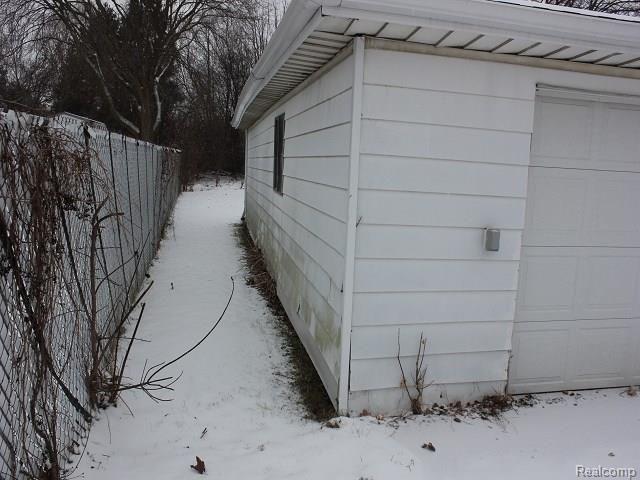 6451 Richfield Road Flint, MI 48506 - Photo 32 of 34 st_IMG_2041.JPG