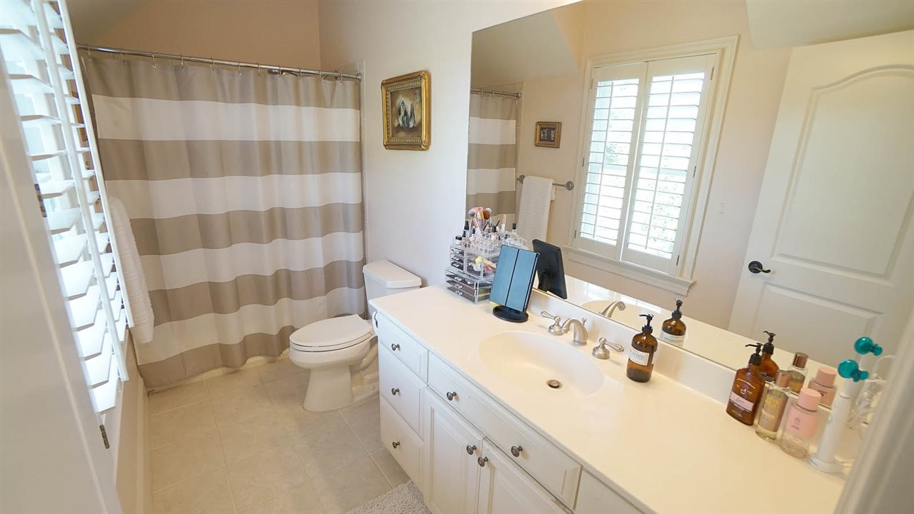 12512 Bayleaf Church Road Raleigh, NC 27614 - Photo 21 of 30 Guest Bathroom