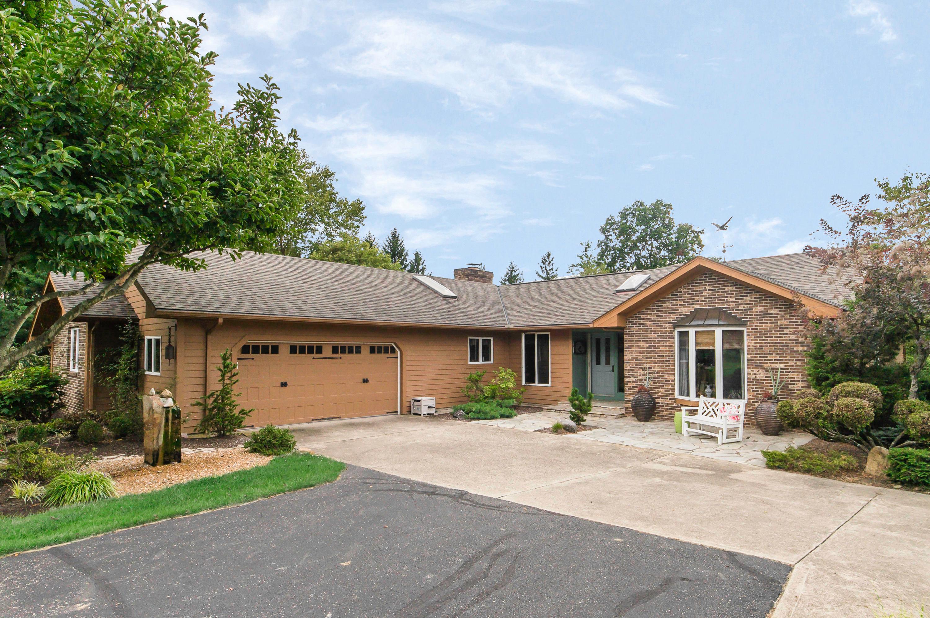 161 Orchard View Road Northeast Lancaster, OH 43130 - Photo 2 of 67