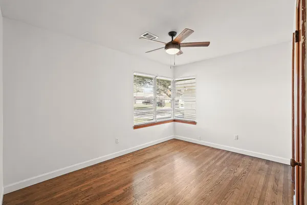 $1,795 | 1207 Stonecrest Drive, Houston, TX 77018