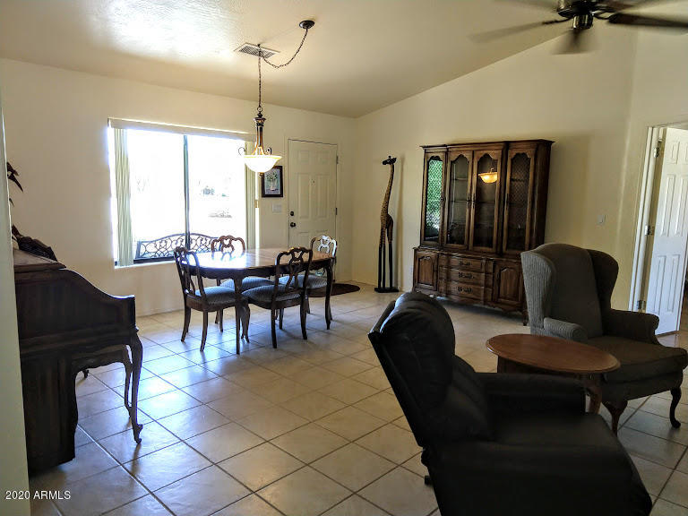 2412 West Irvine Road Phoenix, AZ 85086 - Photo 11 of 38 Great Room