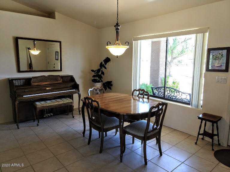 2412 West Irvine Road Phoenix, AZ 85086 - Photo 10 of 38 Great Room