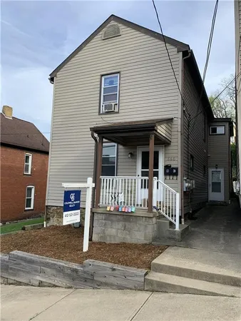 $115,900 | 660 3rd Street, Pitcairn, PA 15140
