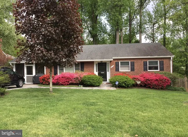 $3,500 | 3111 Valley Lane, Falls Church, VA 22044