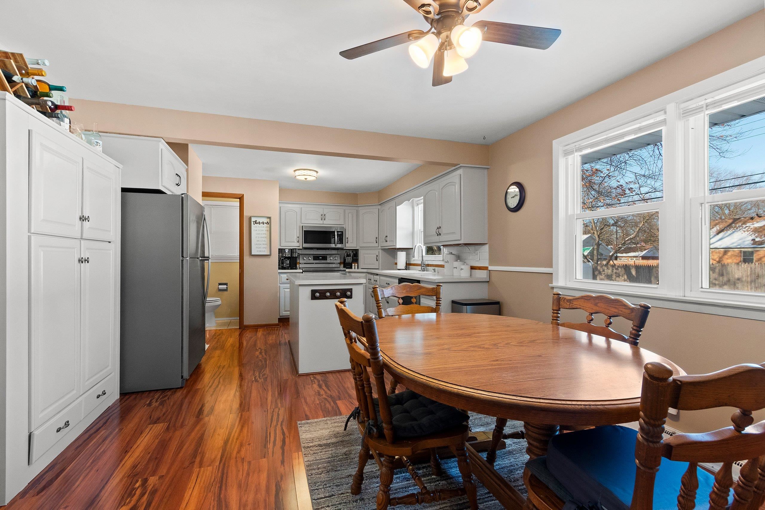 155 Custer Court Green Bay, WI 54301 - Photo 12 of 62