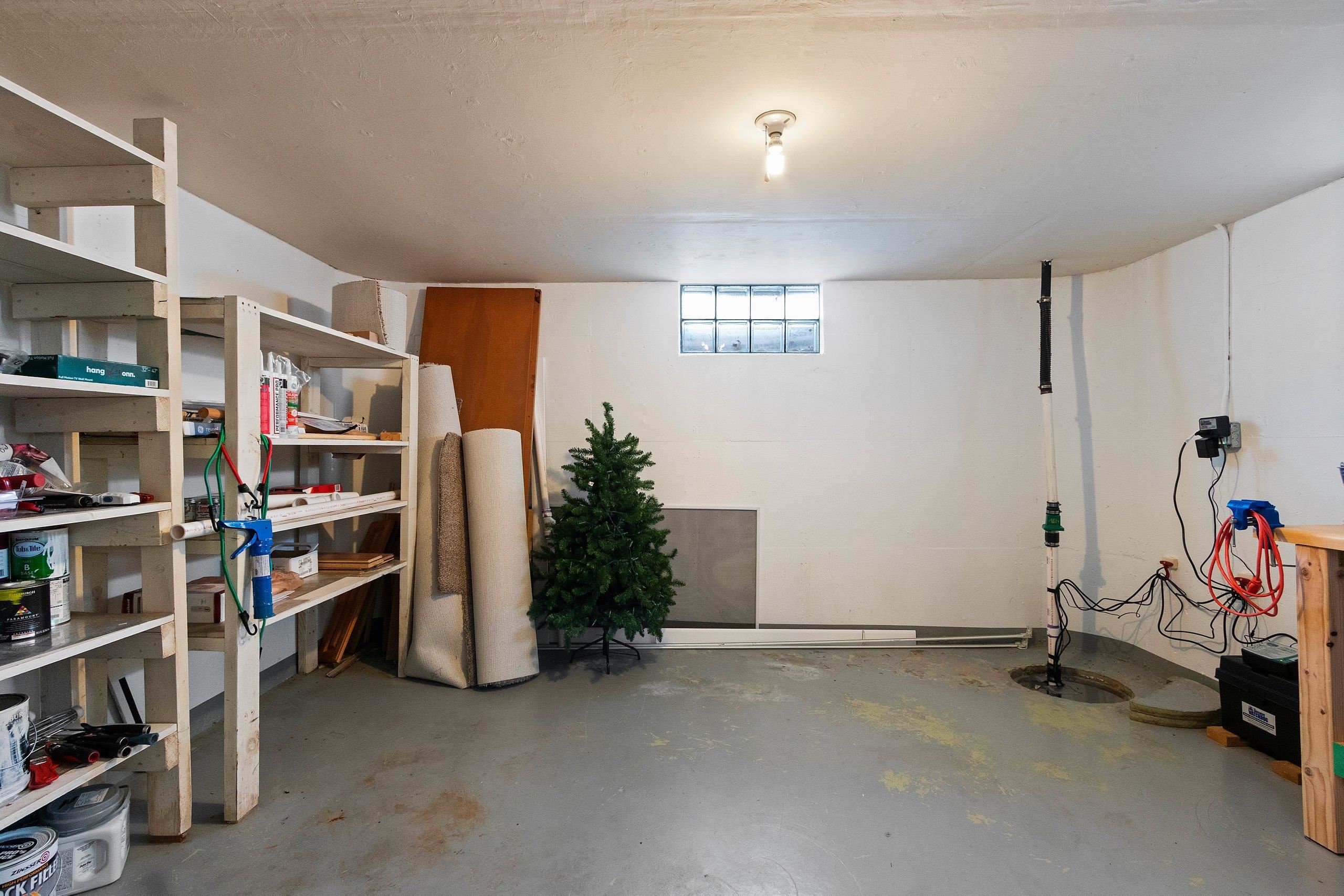 155 Custer Court Green Bay, WI 54301 - Photo 36 of 62