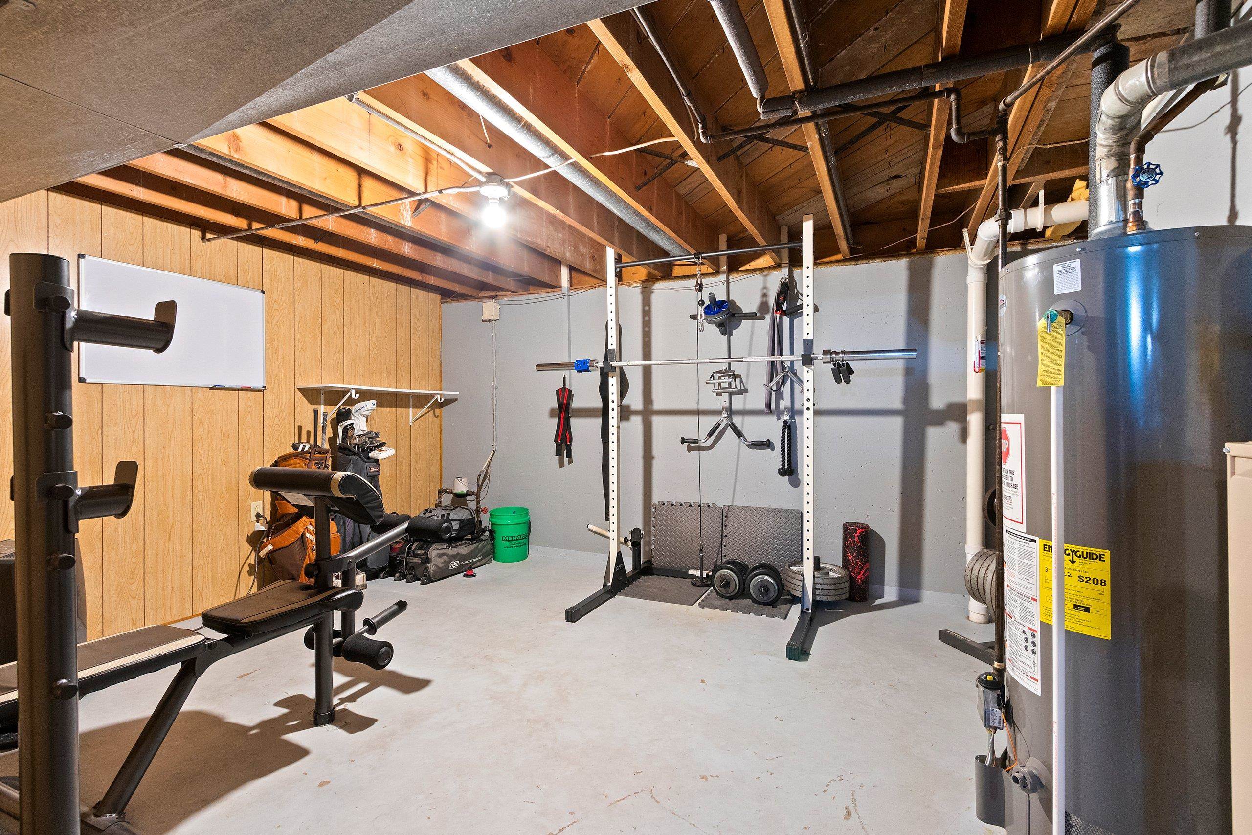 155 Custer Court Green Bay, WI 54301 - Photo 39 of 62