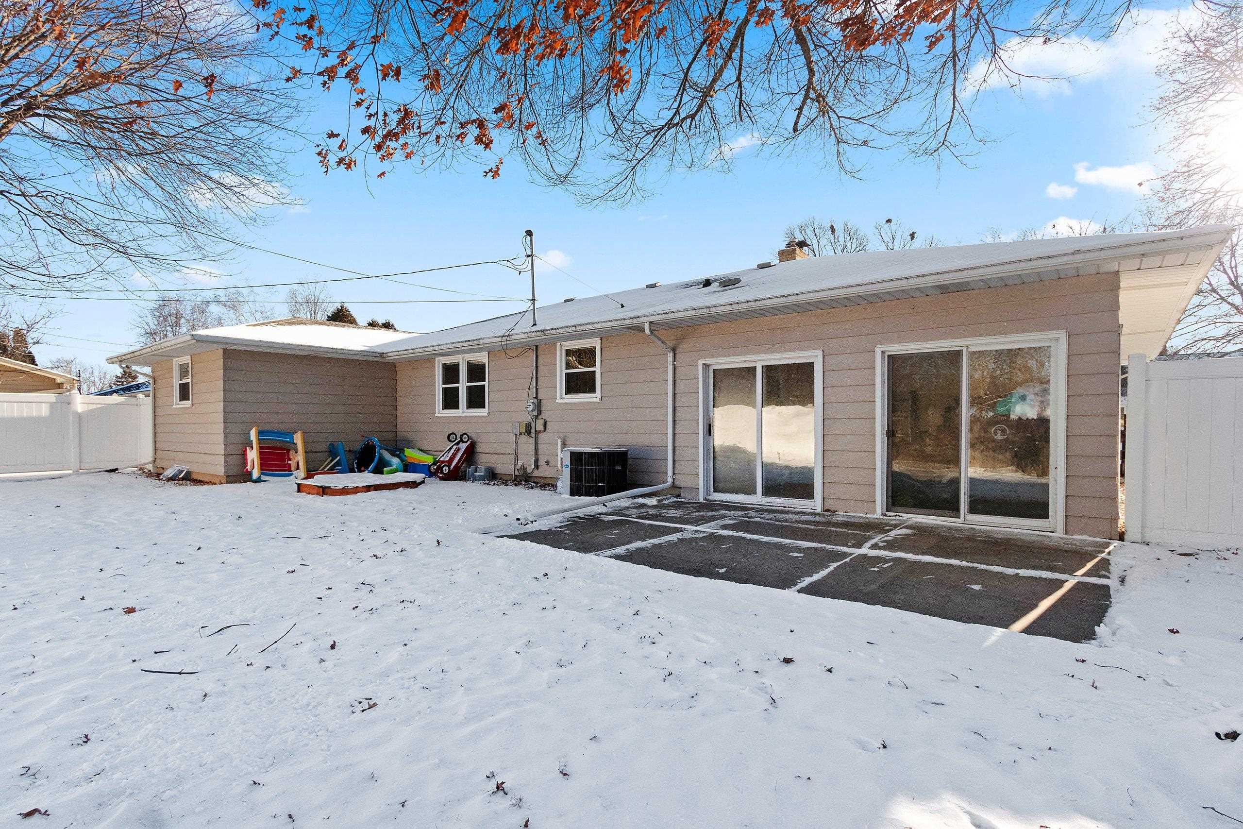 155 Custer Court Green Bay, WI 54301 - Photo 41 of 62