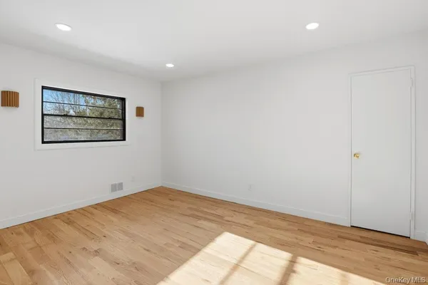 $1,379,000 | 32 Rockland Drive, Jericho, NY 11753