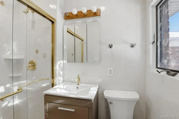 $1,379,000 | 32 Rockland Drive, Jericho, NY 11753