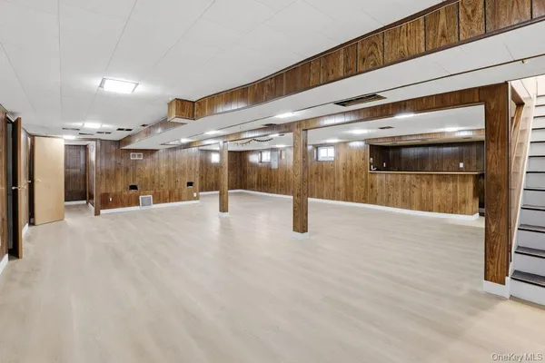 $1,379,000 | 32 Rockland Drive, Jericho, NY 11753