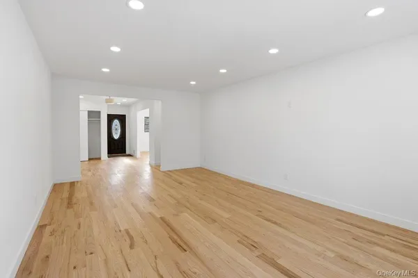 $1,379,000 | 32 Rockland Drive, Jericho, NY 11753