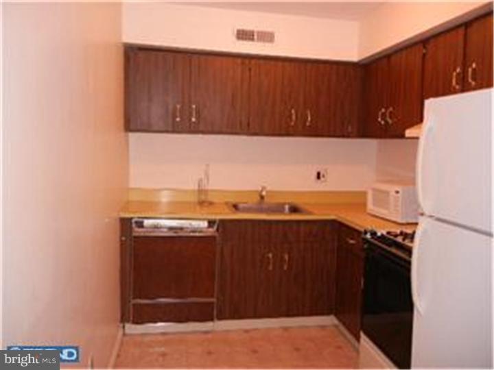 810 North Forklanding Road, Unit 214 Maple Shade, NJ 08052 - Photo 3 of 6 Gallery Image 3