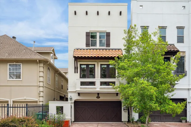 $897,000 | 6526 Pickens Street, Houston, TX 77007