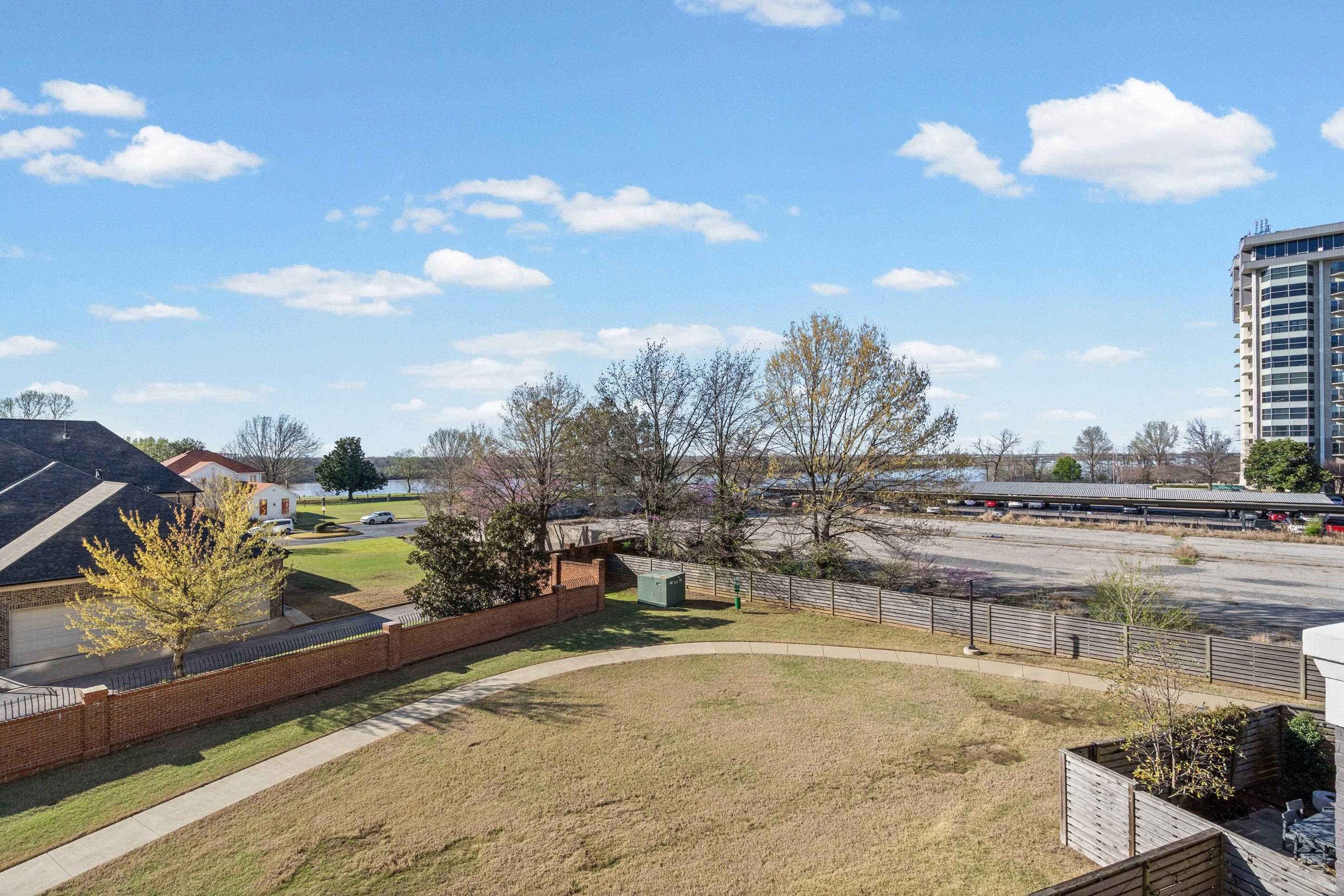 717 Riverside Drive, Unit 307 Memphis, TN 38103 - Photo 18 of 40