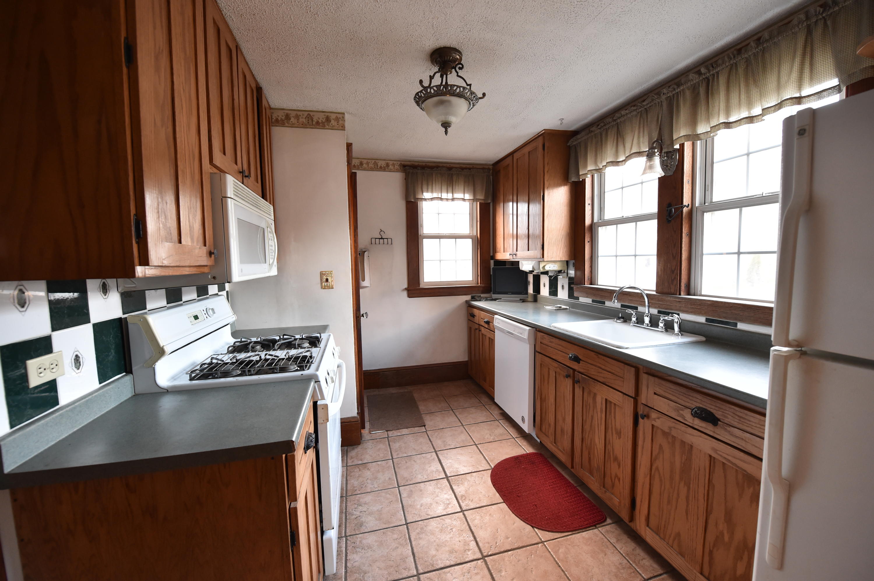 38 Lee Road Lincoln, ME 04457 - Photo 2 of 21 DSC_0519