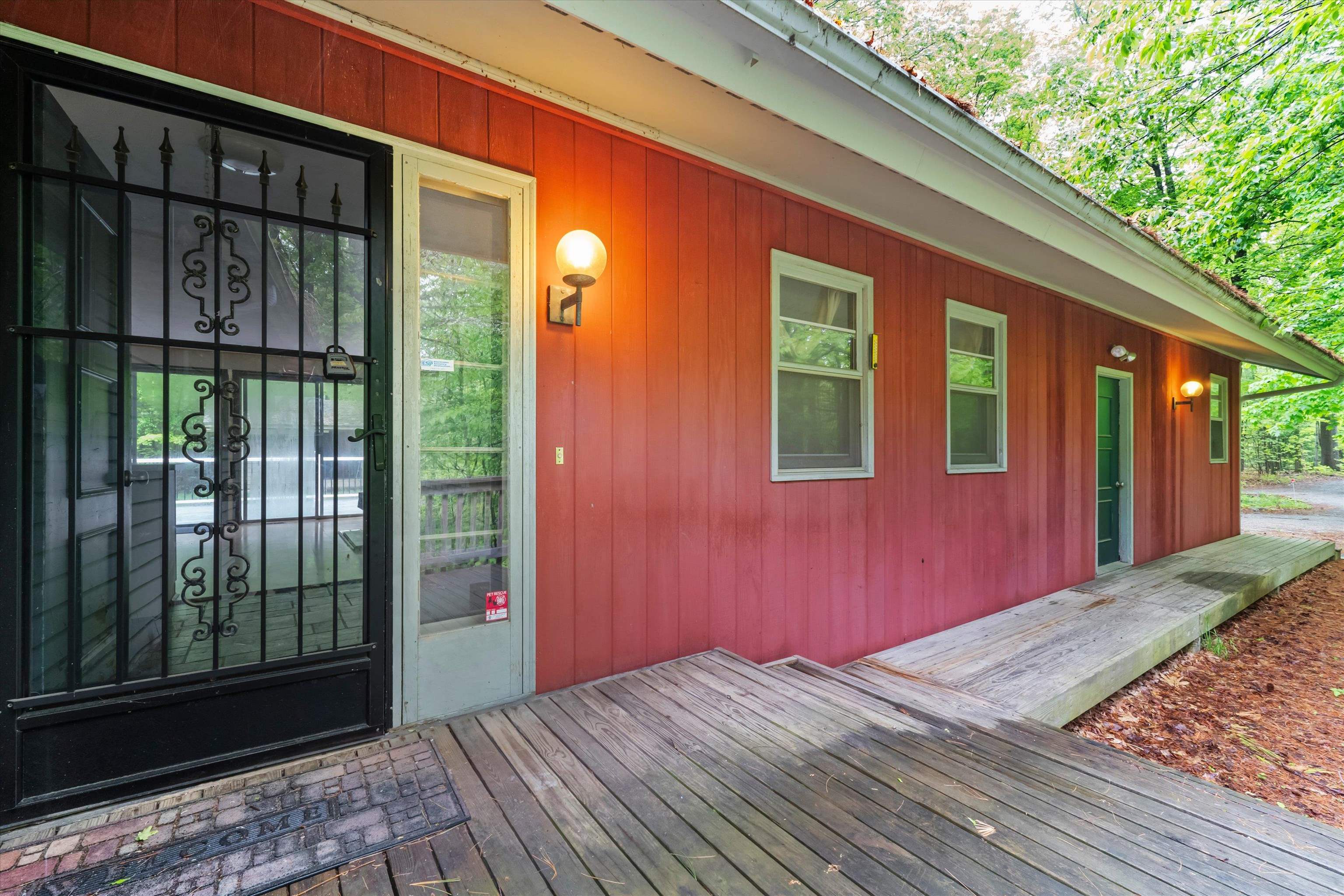 71 Wheeler Road Hollis, NH 03049 - Photo 2 of 40