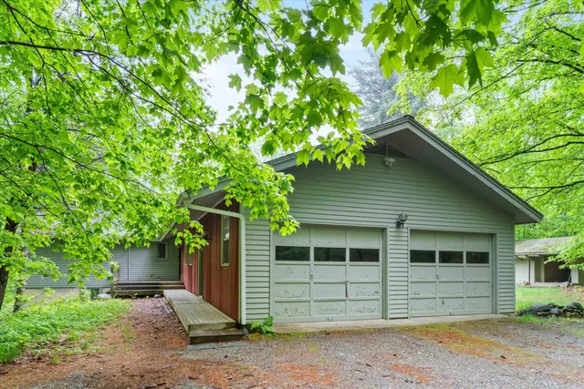 $3,595 | 71 Wheeler Road, Hollis, NH 03049