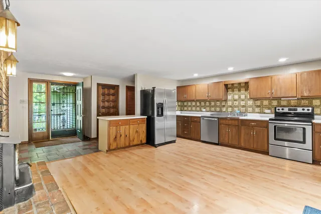 $3,595 | 71 Wheeler Road, Hollis, NH 03049