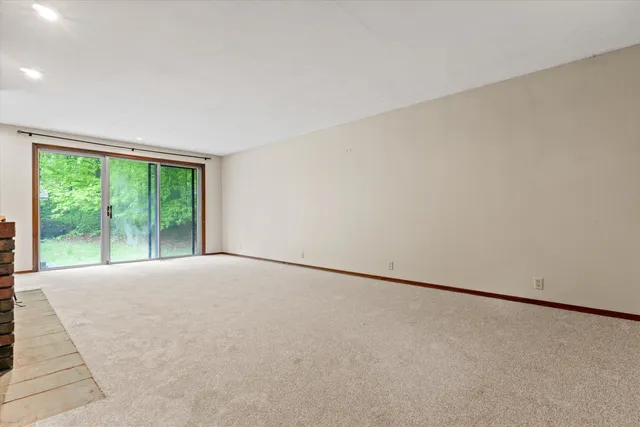 $3,595 | 71 Wheeler Road, Hollis, NH 03049