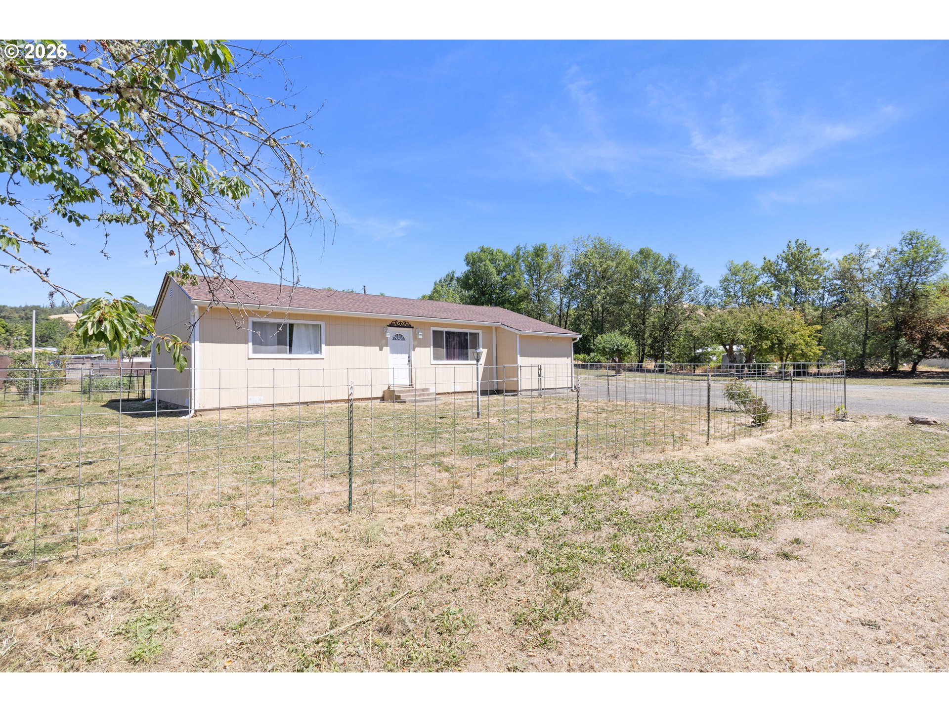 528 Buckhorn Road Roseburg, OR 97470 - Photo 4 of 27 Gallery Image 4
