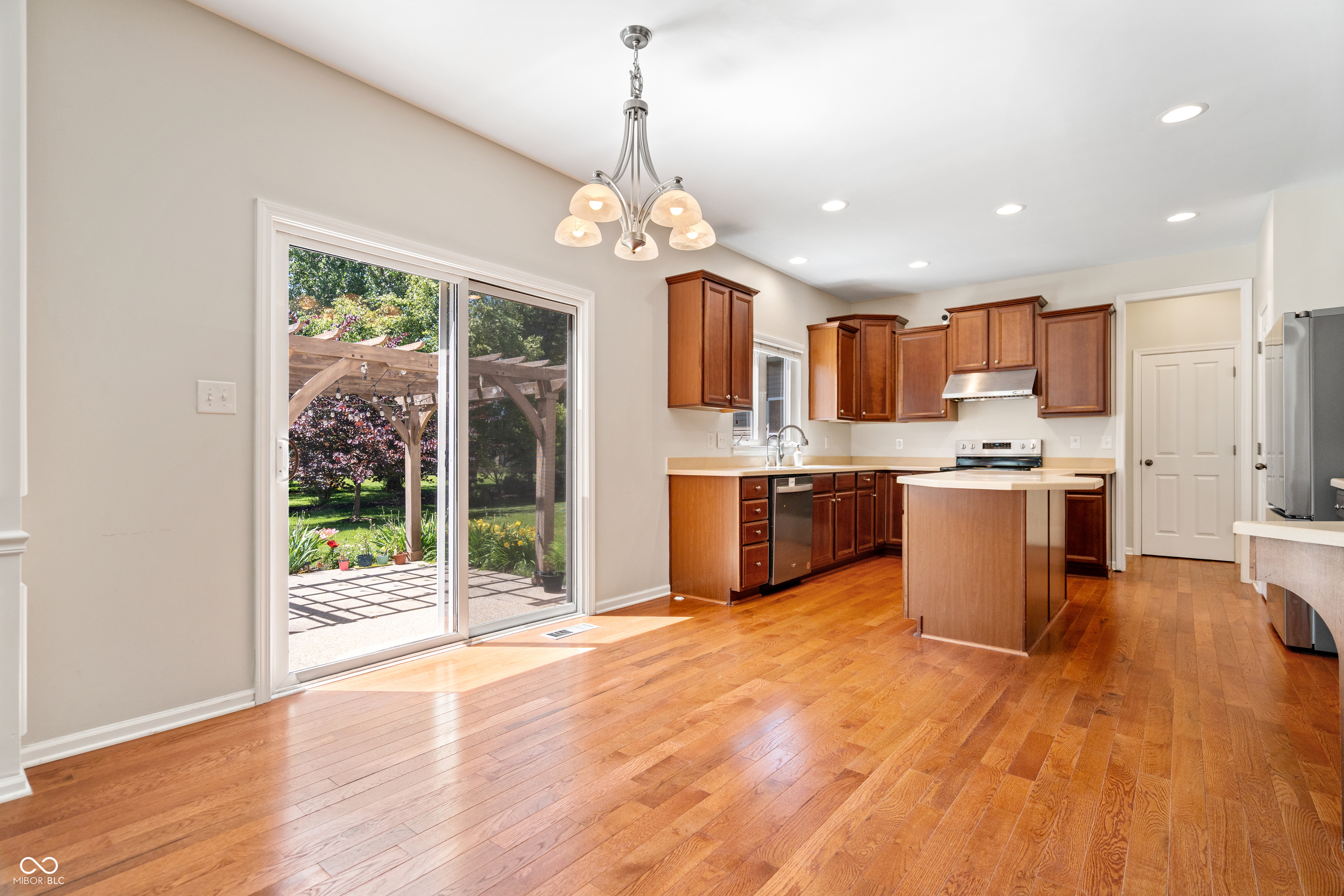 12044 Bird Key Boulevard Fishers, IN 46037 - Photo 9 of 41