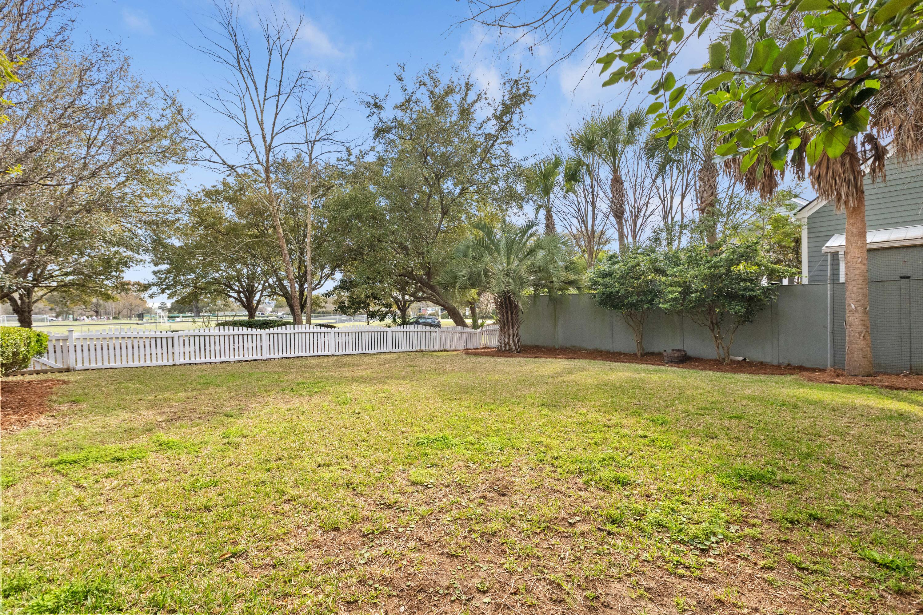 186 Cartright Street Daniel Island, SC 29492 - Photo 36 of 56 IHRE