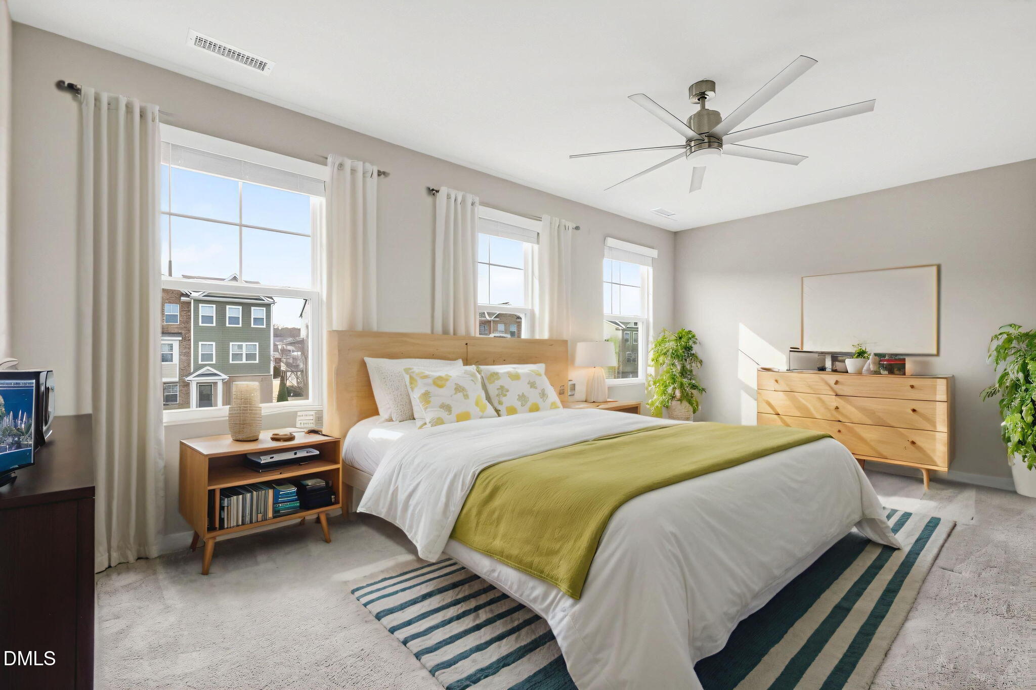 6626 Perry Creek Road Raleigh, NC 27616 - Photo 20 of 40 36-web-or-mls-6626-Perry-Creek-51 - 1